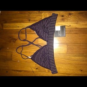 BNWT Acacia Awapuhi Mesh Top in BlackBerry Mesh